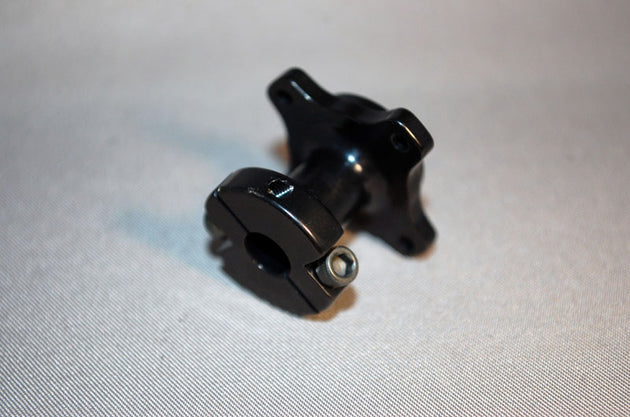 IRS 1/10th Standard Left Side Clamp Hub (¾")(Black), IRS-215bk